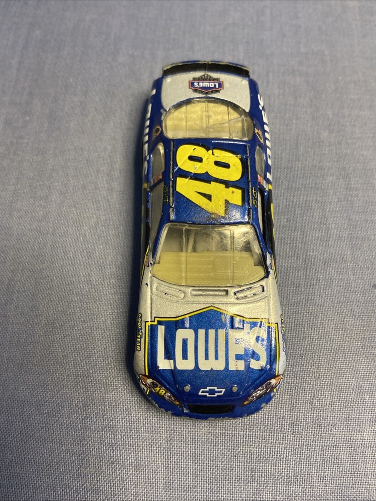 Jimmie Johnson 48 Lowe's 2000 NASCAR Race Car Diecast Model