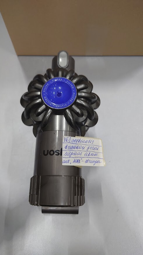 Dyson V6 Cordless Vacuum Used Weak Battery No Accessories