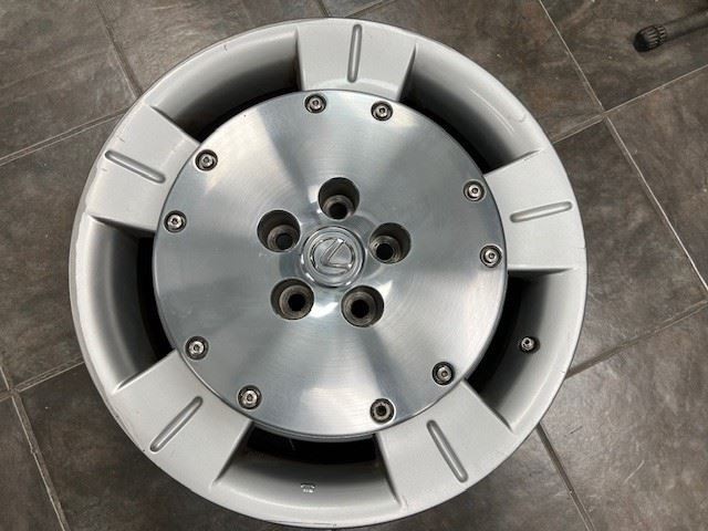 18x8 5-Spoke Alloy Wheel with Cover Fits 02-10 Lexus SC430 345740