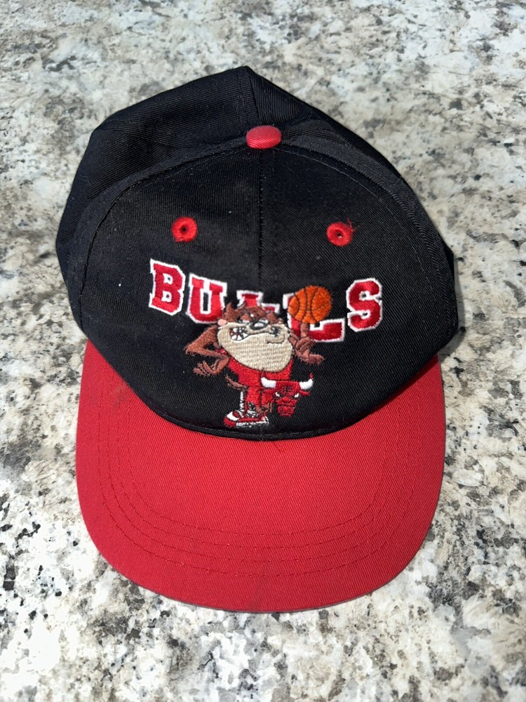 Vintage 90s Chicago Bulls Taz NBA Snapback Cap for Youth in Black  