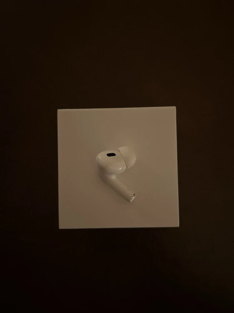 Apple AirPods 1st Generation A1523 Left Earbud - White