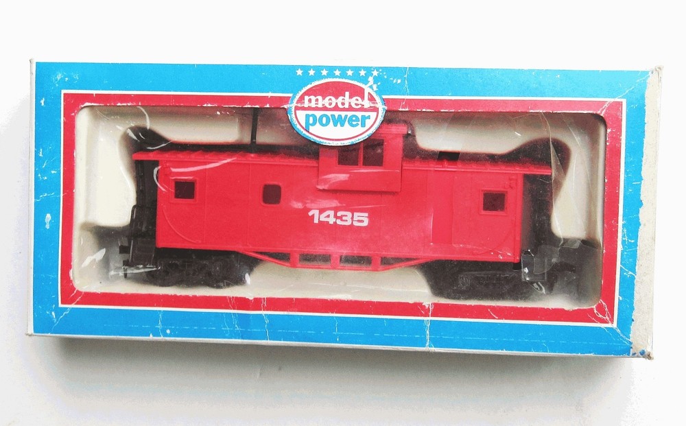 Model Power HO Transfer Caboose Electric Train 1435 9125 In Box Rolling Stock