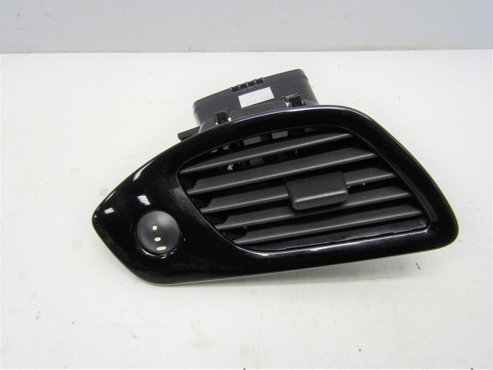 RENAULT GRAND SCENIC MK3 2009-12 NEARSIDE/LEFT FRONT AIR VENT 1012124     #8711V