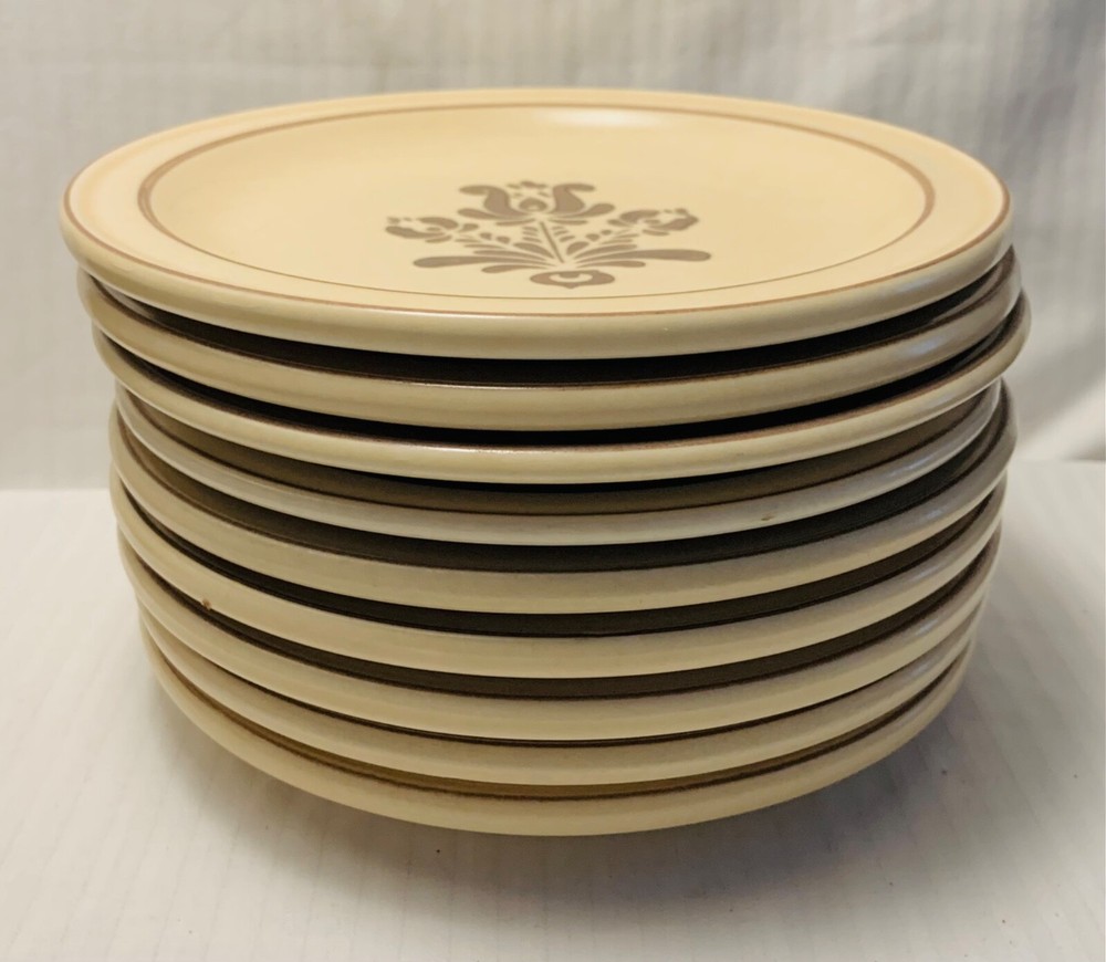 Pfaltzgraff Village 9-Piece 7.25