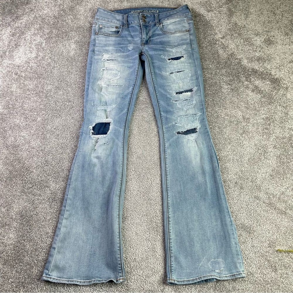 American Eagle Jeans Women's 4 Blue Flare Light Wash Low Rise Distressed Ripped