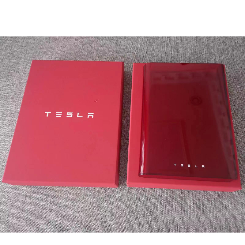 TESLA BOTTLE FLOWER VASE + BOX LIMITED IN HAND FAST SHIP 2025 Elon Musk Unique