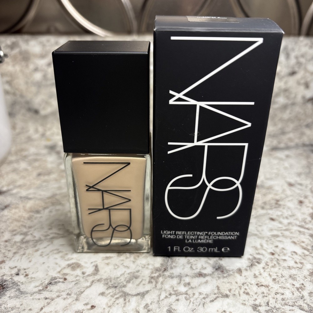 NARS Natural Radiant Longwear Foundation L2 Mont Blanc - 1 Fl Oz 30ml *NEW*