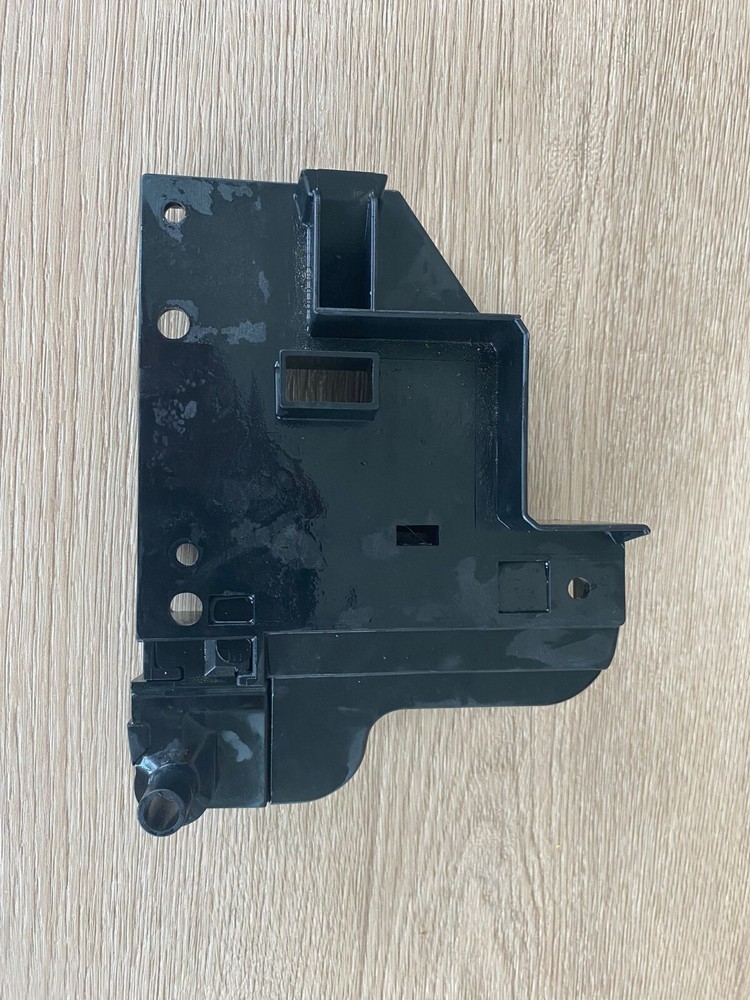 Westinghouse fridge freezer left hinge assembly WSE6070 lower LHS