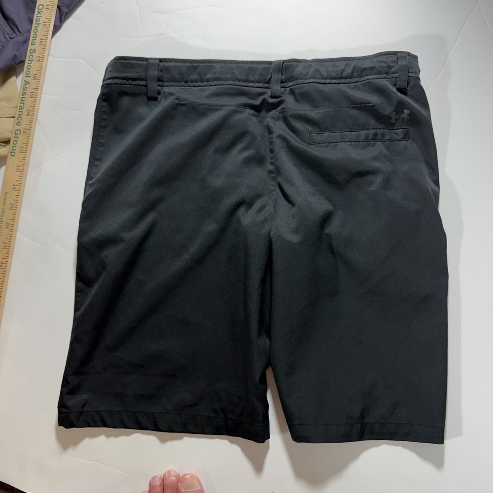 Nike Golf Tour Performance Dri-Fit gray shorts. YXL