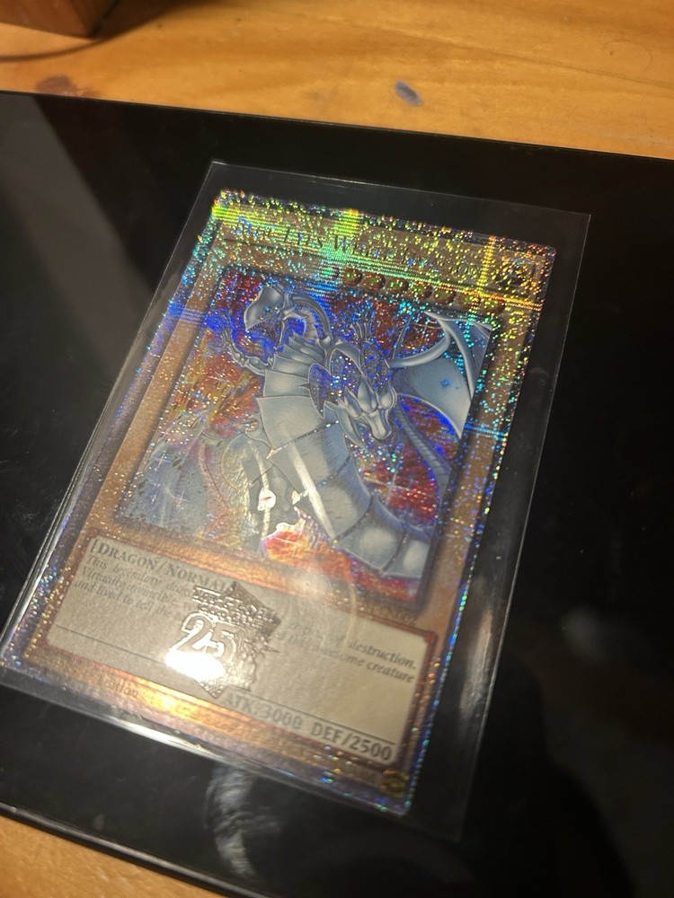 Blue-Eyes White Dragon New Art Quarter Century Secret Rare RA04-EN002
