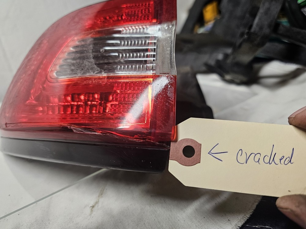 🇺🇸 2014 2015 2016 2017 2018 Jeep Cherokee Tail Light Left Driver Outer Cracked