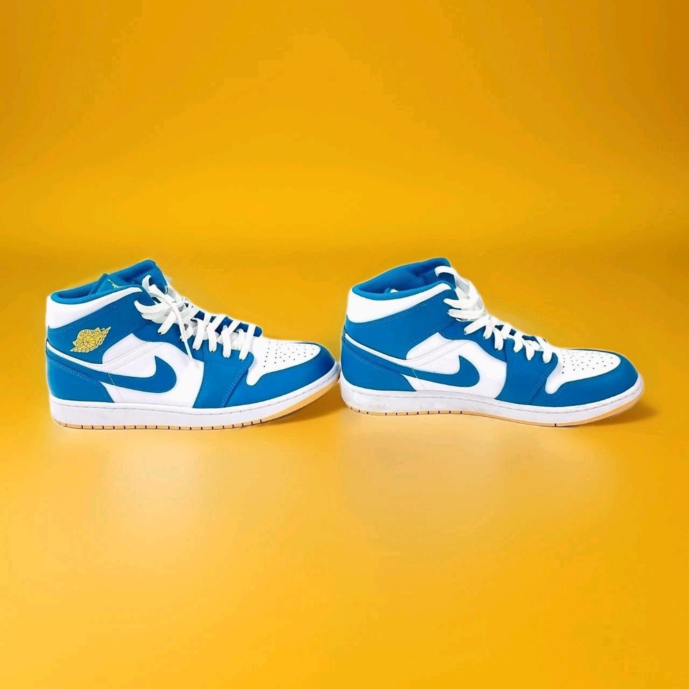 Nike Air Jordan 1 Mid University Blue White Gum DQ8426-400 Men’s Size 12 w/ COA