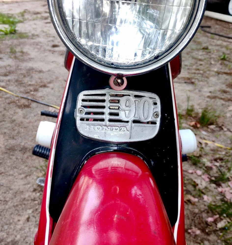 Vintage 1960s Honda C200 90cc Rare Classic Motorcycle