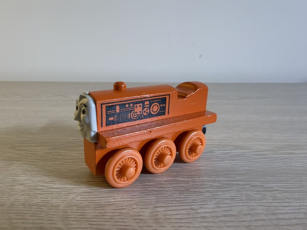 Thomas & Friends Terrance Wooden Train Toy by Gullane 2002