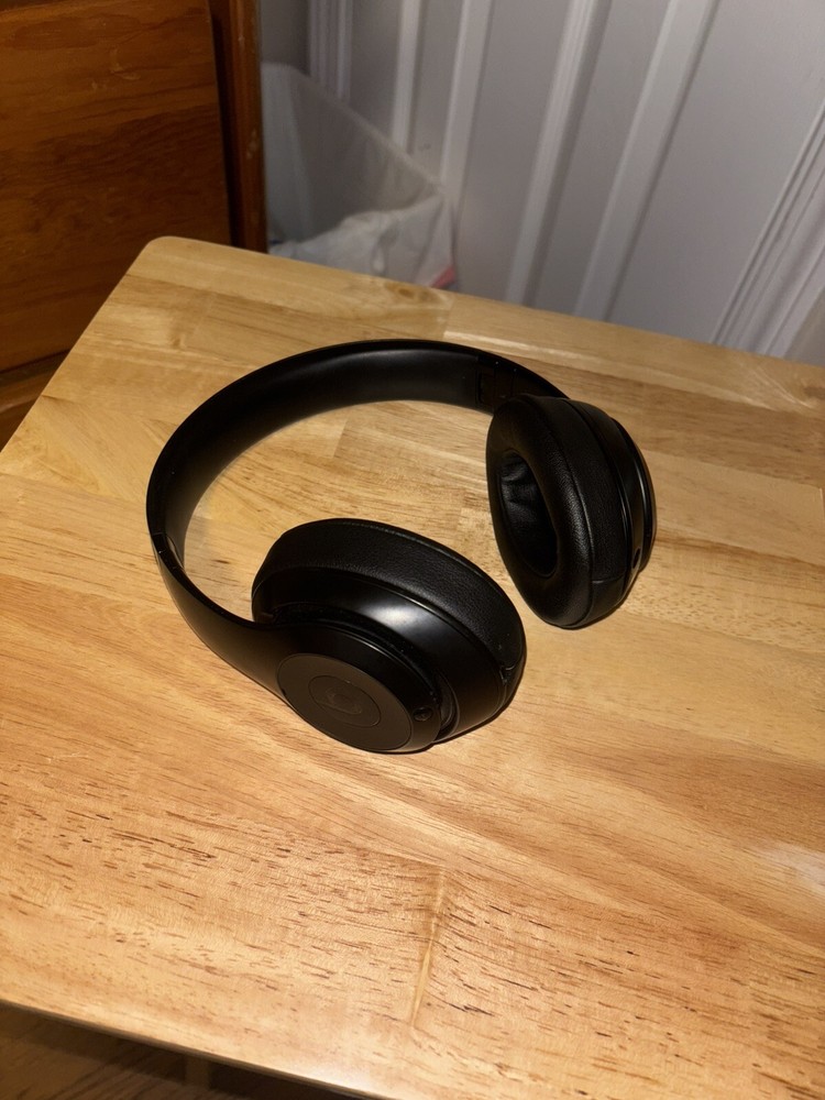 Beats by Dr. Dre Studio3 Wireless Noise Cancelling Headphones Matte Black