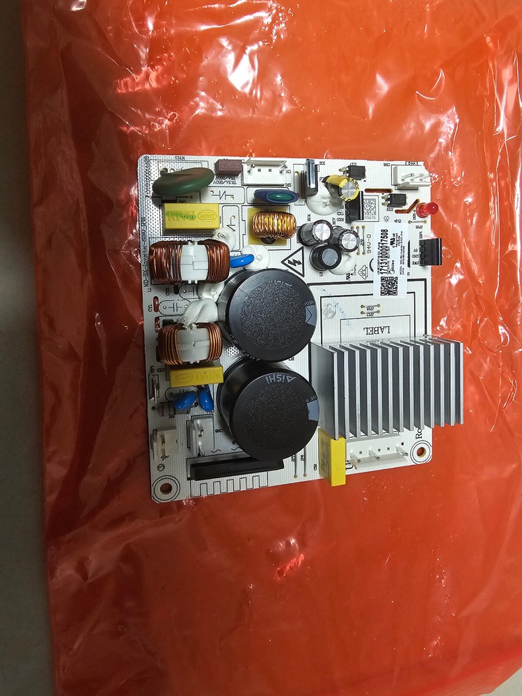 BRAND NEW!! ELECTROLUX FREEZER PC BOARD 5304533538