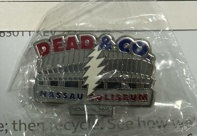 2019 Dead & Company Tour Pin Nassau Coliseum  Nov 5-6, 2019 Rare Tour Pin