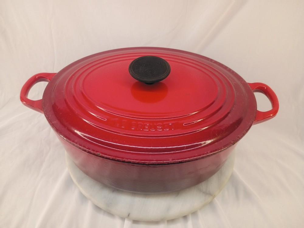 Le Creuset Oval Dutch Oven #29 Signature - 5 Qt Cerise Red w/Lid