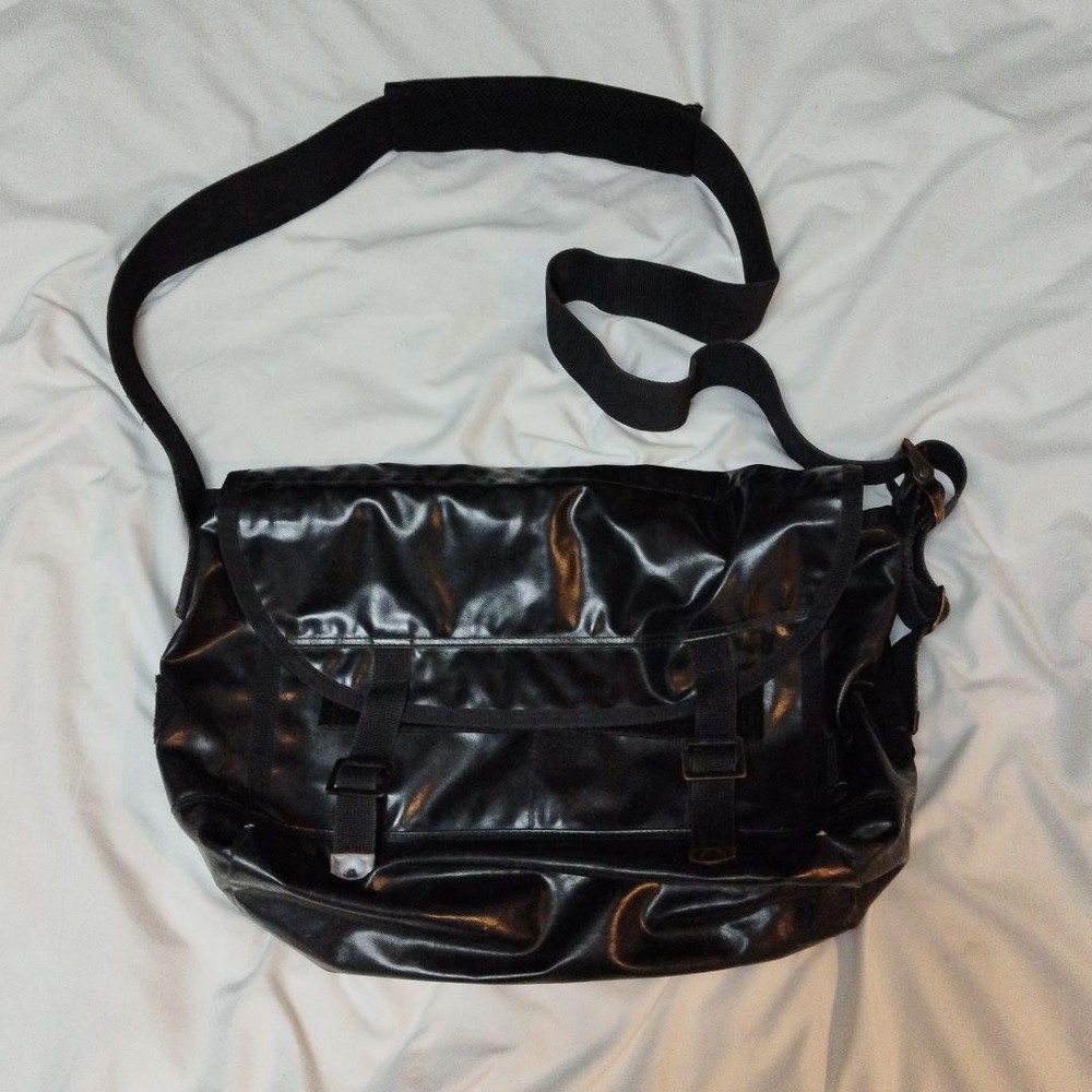 Porter Y2K Enamel Shoulder Bag Fairy Grunge Military Style 00s
