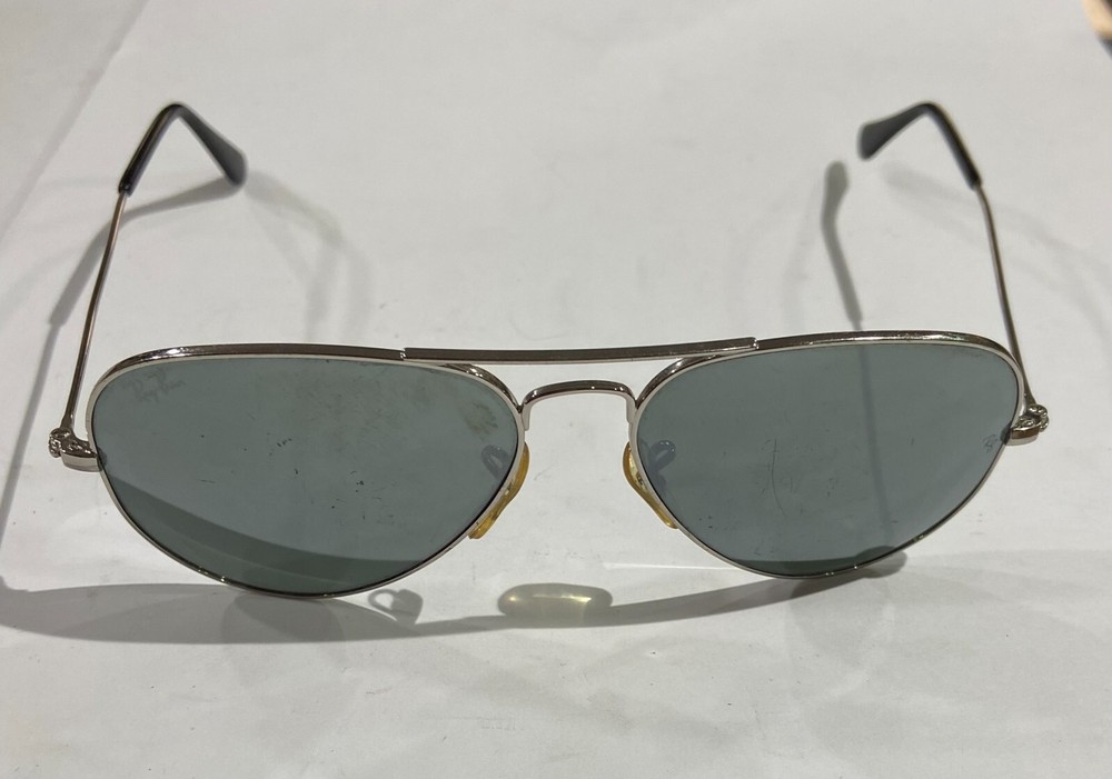 Sunglasses - Ray-Ban. RB 3025 AVIATOR. With case
