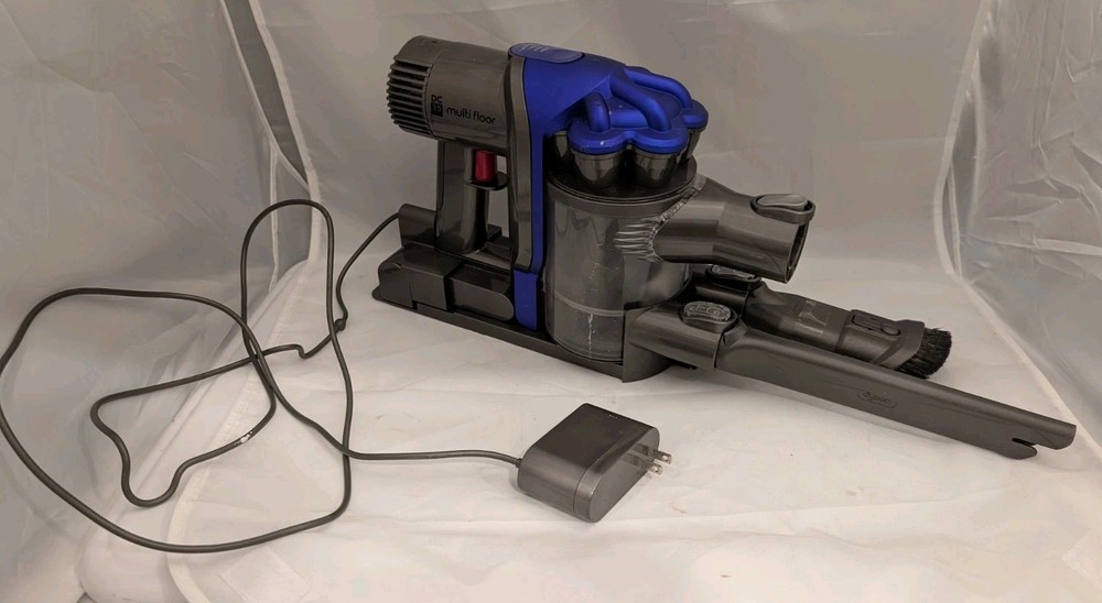 Dyson DC35 Animal Handheld Vacuum Motor with Battery and Charger