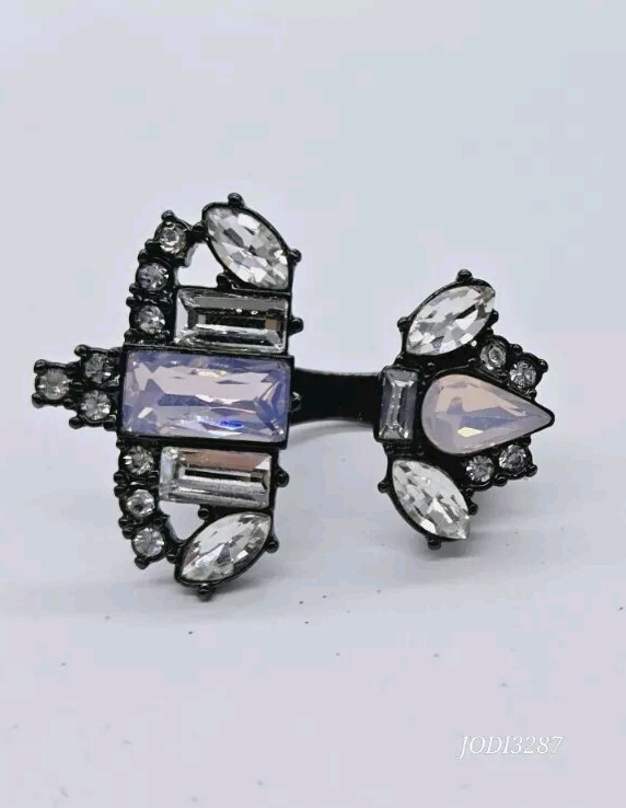 Avon Mark Baroque The Mold Wrap Around Ring Size 7.5 New