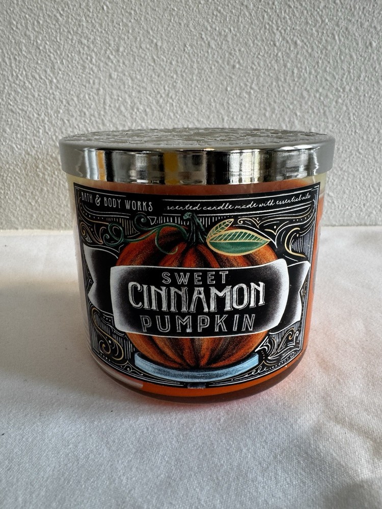 Bath & Body Works Sweet Cinnamon Pumpkin 3-Wick Candle 14.5 oz