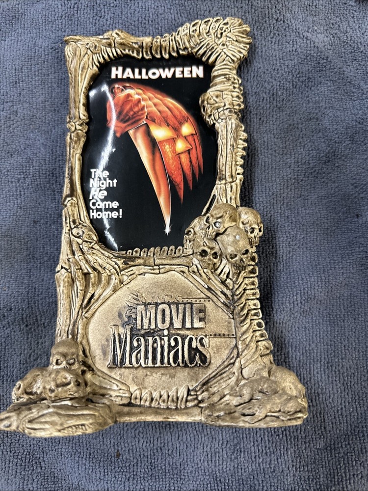 Movie Maniacs Monster Halloween Movie Poster Frame Stand, McFarlane Toys