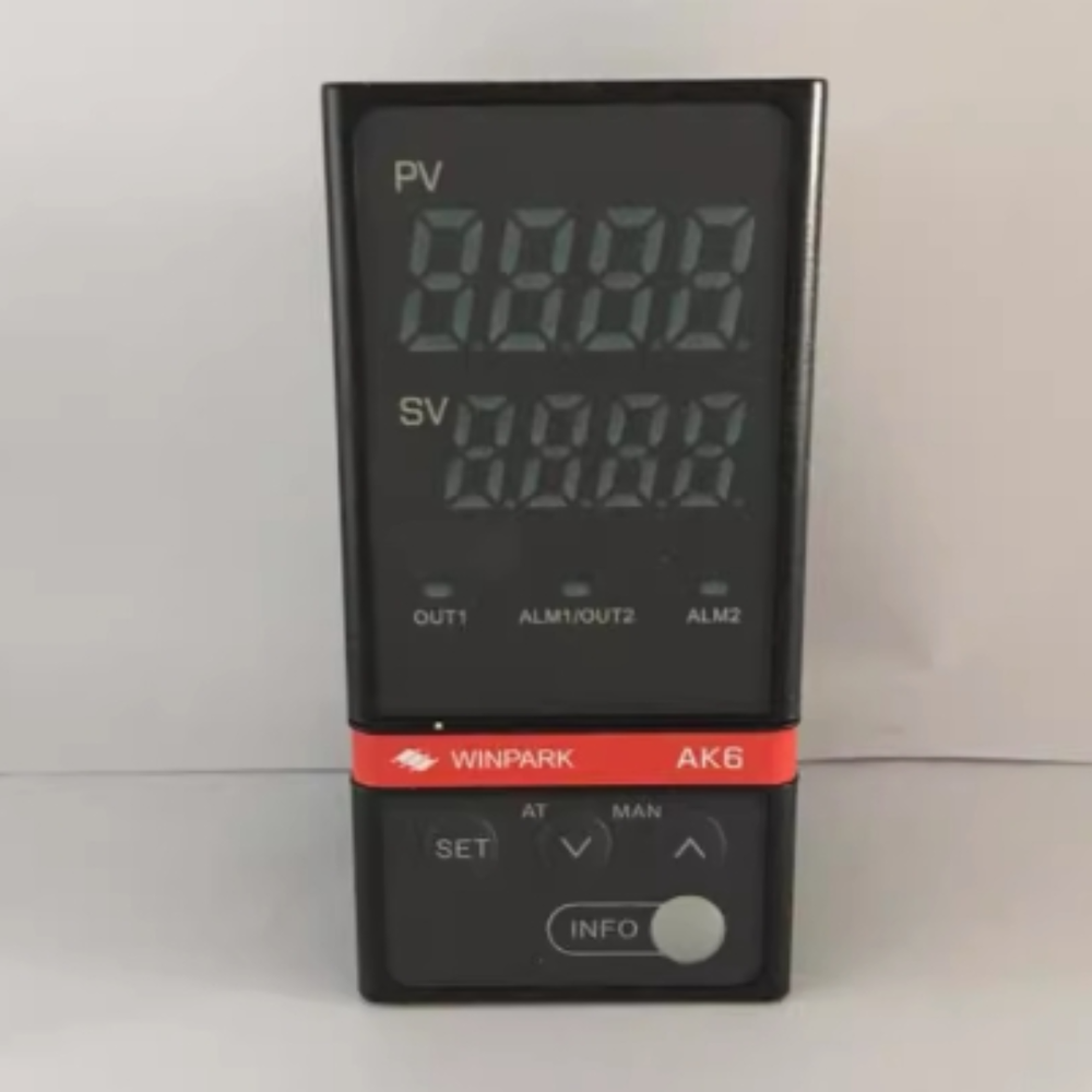 1X NEW FOR WINPARK Temperature Controller AK6-BPL210-C007R-1 PT100 180-240V 50Hz