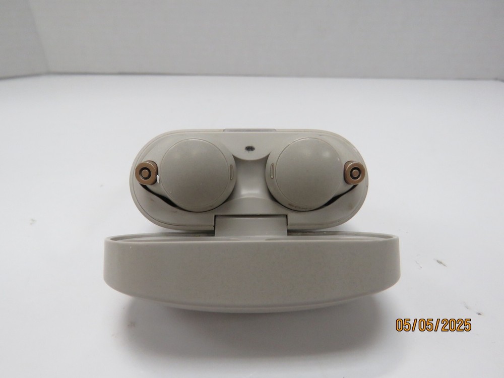 Sony WF-1000XM4 Noise Canceling Wireless Earbud Headphones Silver [DJ1258]