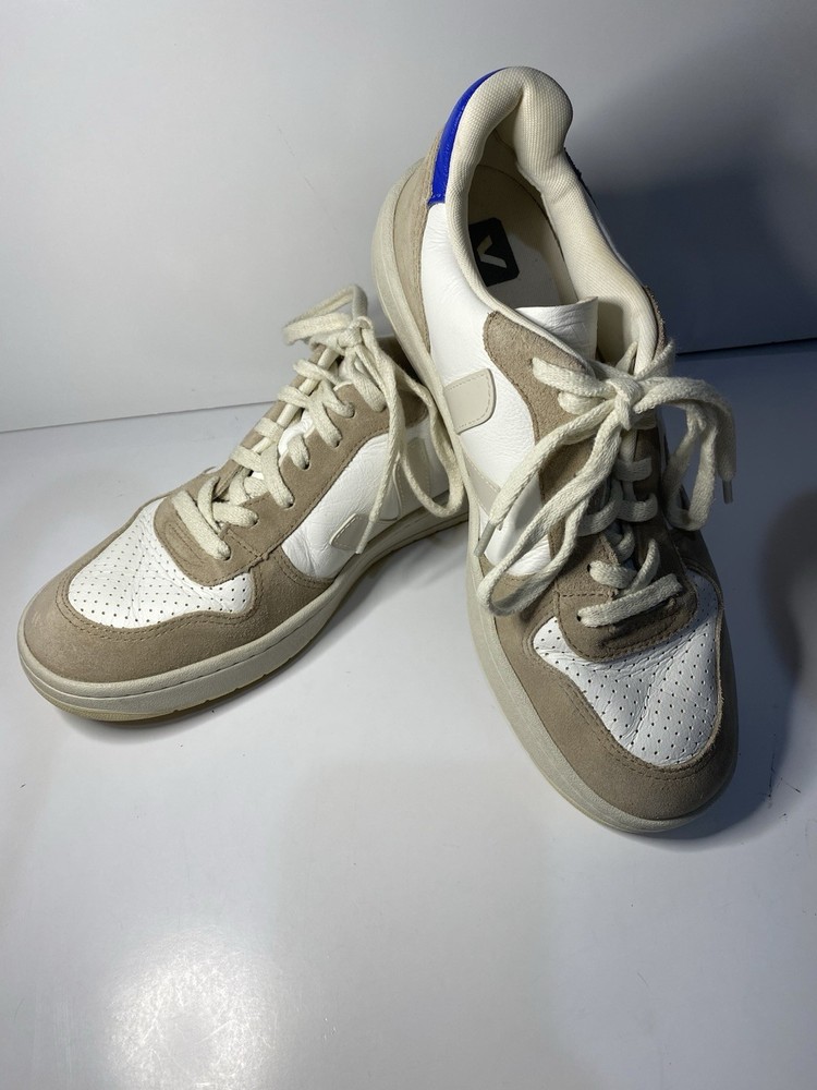 VEJA White Leather Sneakers with Tan Suede Trim Mens Size 8.5 EU 42