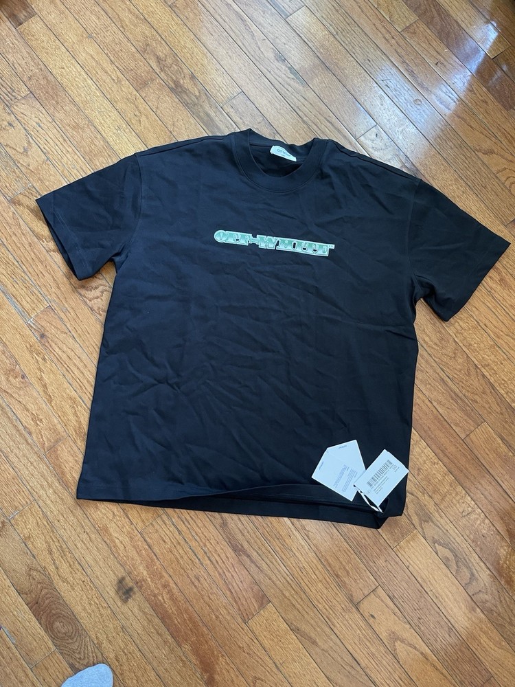 Off-White Men's T-Shirt