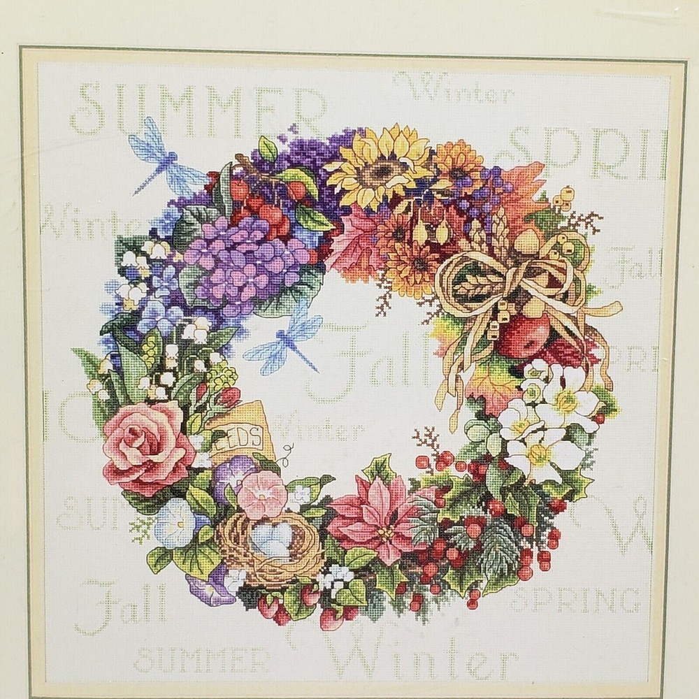 Gold Collection Cross Stitch Kit Wreath for All Seasons 35040