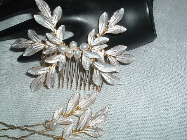 Pearl and Silver Leaf Slide Comb with Matching Hair Pins NWT