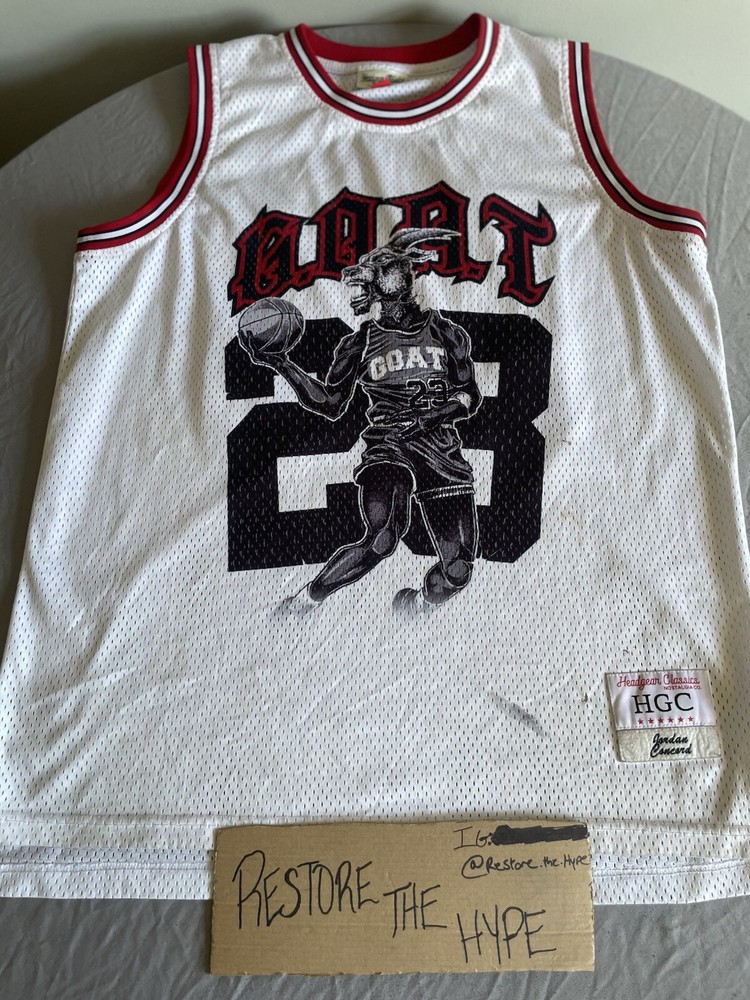 Unique Micheal Jordan Bulls “Goat” Jersey Size XL