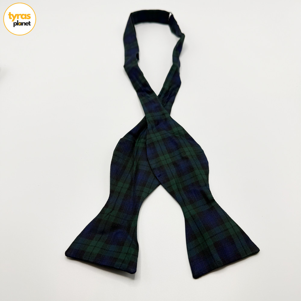 Polo Ralph Lauren Black Watch Tartan Plaid 100% Silk Bow Tie Italy RN 41381