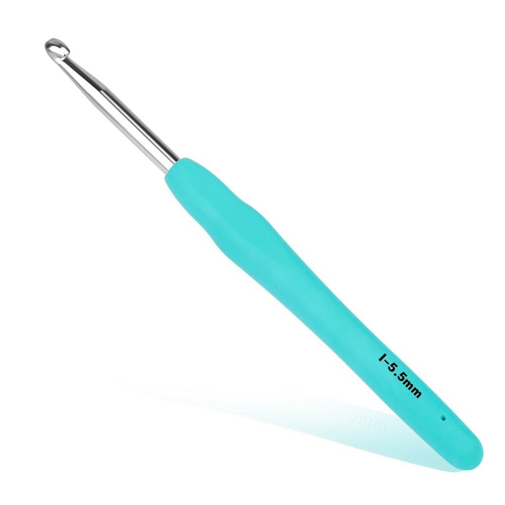 5.5 mm Ergonomic Crochet Hook with Comfort Grip Handle for Easy Stitching