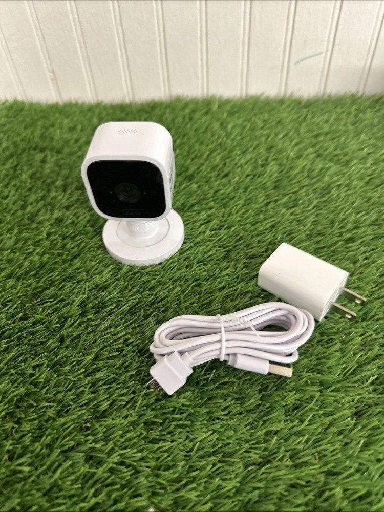 Blink Mini Compact Indoor Smart Security Camera White BCM00300U Open Box