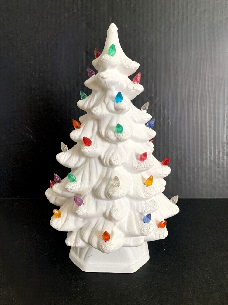 Vintage 1966 Holland Mold 11.5” Matte White Ceramic Christmas Tree READ