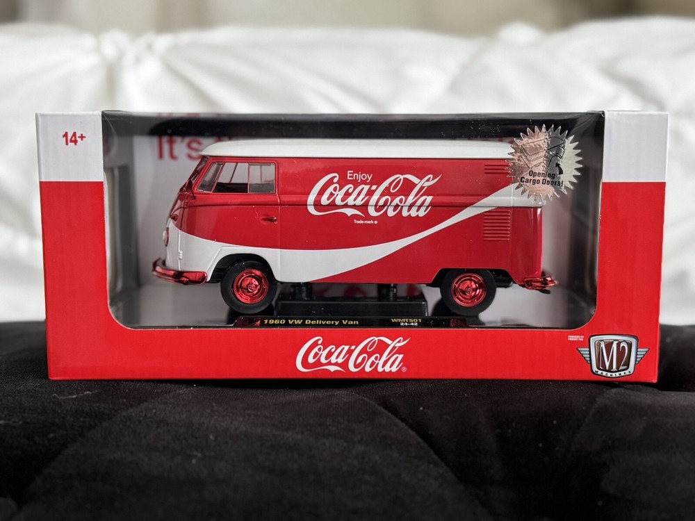 M2 Machines 1/24 Coca-Cola 1960 VW Delivery Van CHASE 1 Of 750