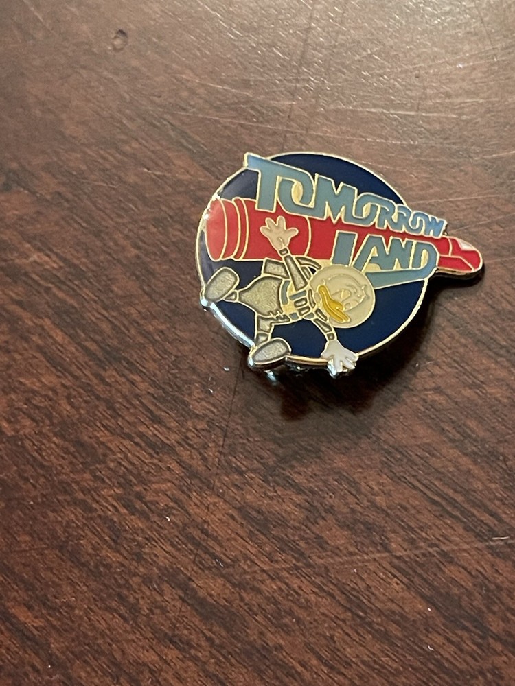 Vintage Tomorrow Land Walt Disney World Florida Collectible Pin Badge