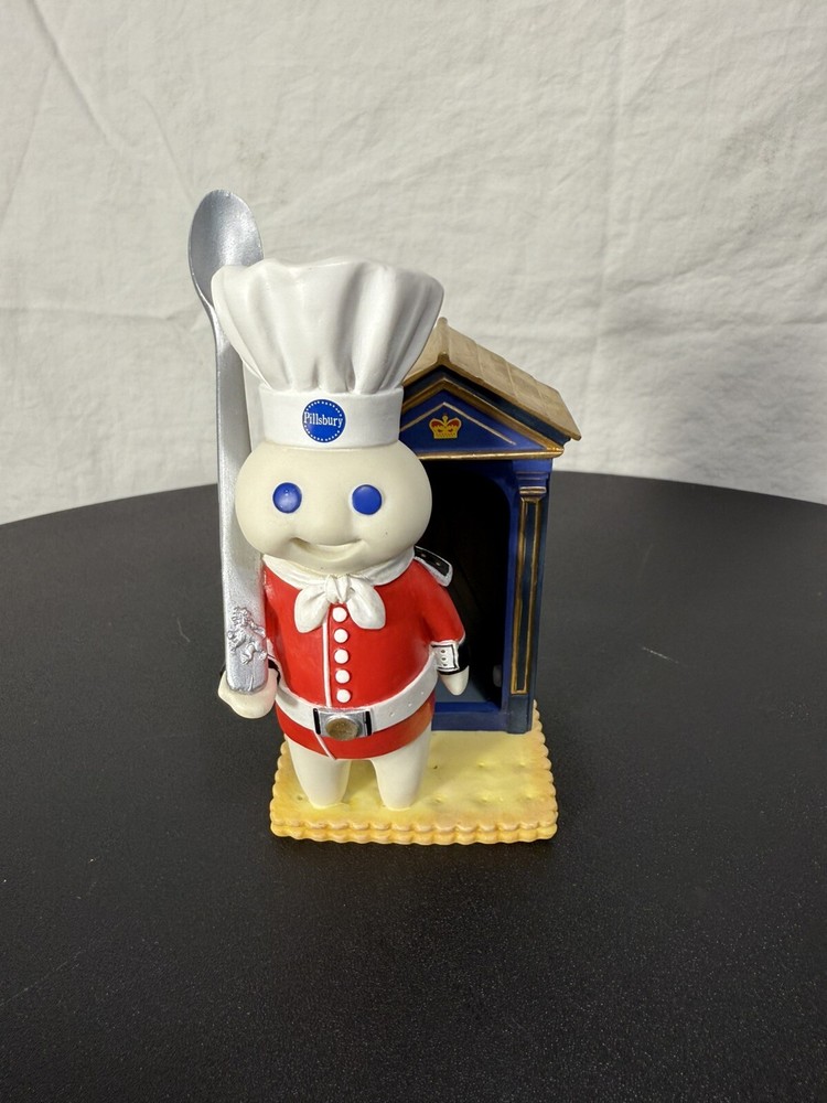 Pillsbury Doughboy Danbury Mint International Figurine
