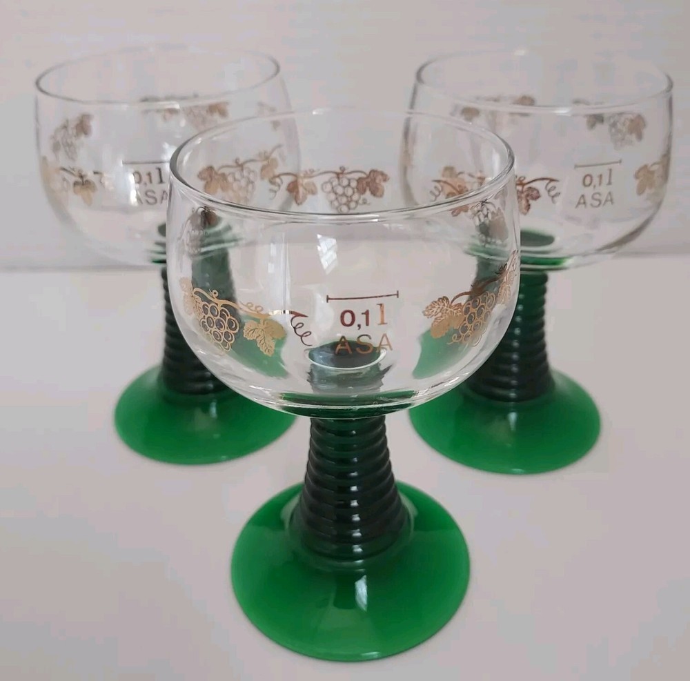 3 Vtg Luminarc Roemer Gold Grapevine Etch Wine Goblet Cordial Green Beehive Stem