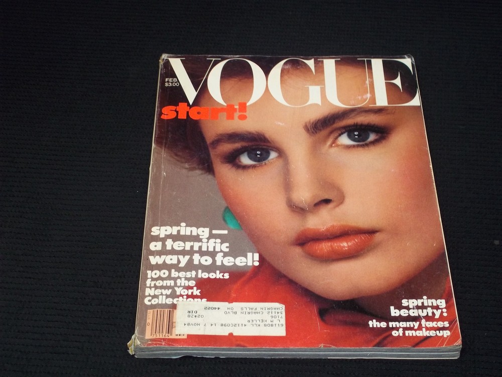 1983 FEBRUARY VOGUE MAGAZINE - ALEXA SINGER FASHION FRONT COVER - H 4522