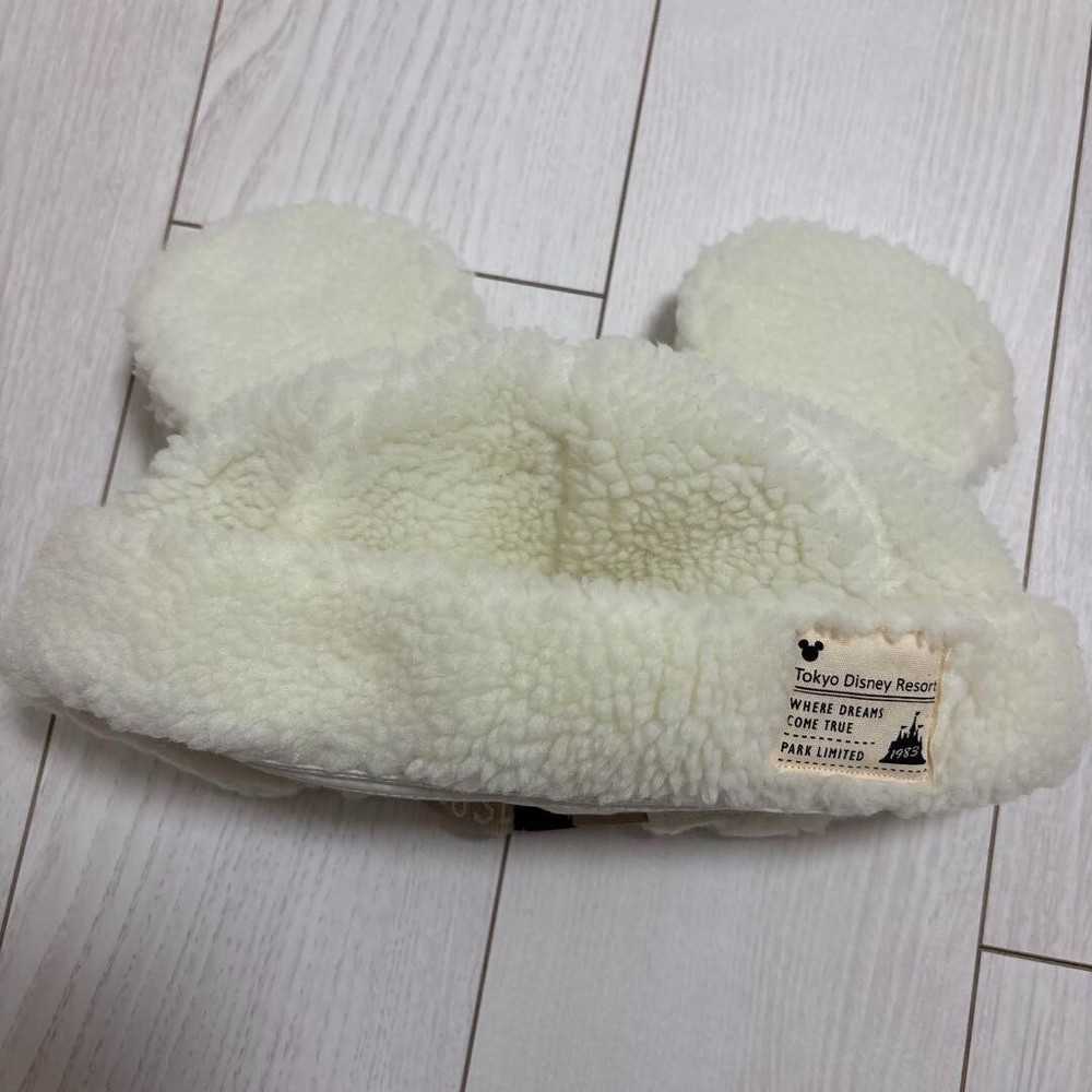 Tokyo Disney Resort Limitted Ears Mickey Fluffy boa Cap White Color Japan 58cm
