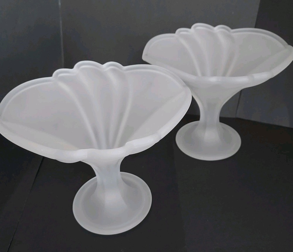 Borgonova Set of 2 Italian Frosted Glass Tulip Ice Cream Dessert Dishes