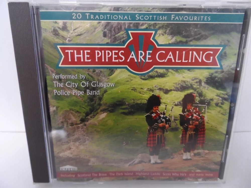 The Pipes Are Calling: 20 TRADITIONAL SCOTTISH FAVOURITES;Performed CD  LN10