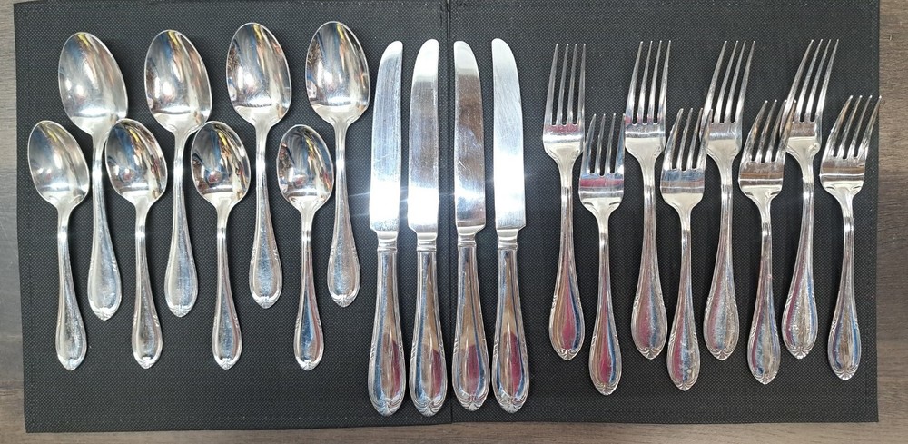 REED & BARTON MAYFLOWER 20pc Service for Four 18/10 Stainless Steel Flatware