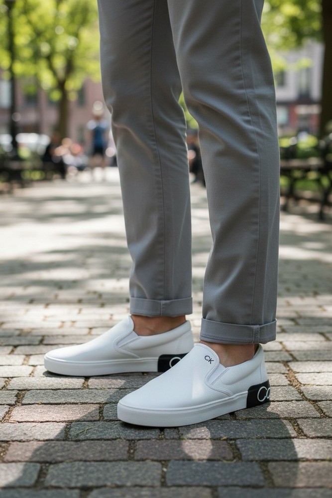 Calvin Klein Slip-On Sneakers RYOR2 Men's 9 White Leather CK Logo Casual Shoes