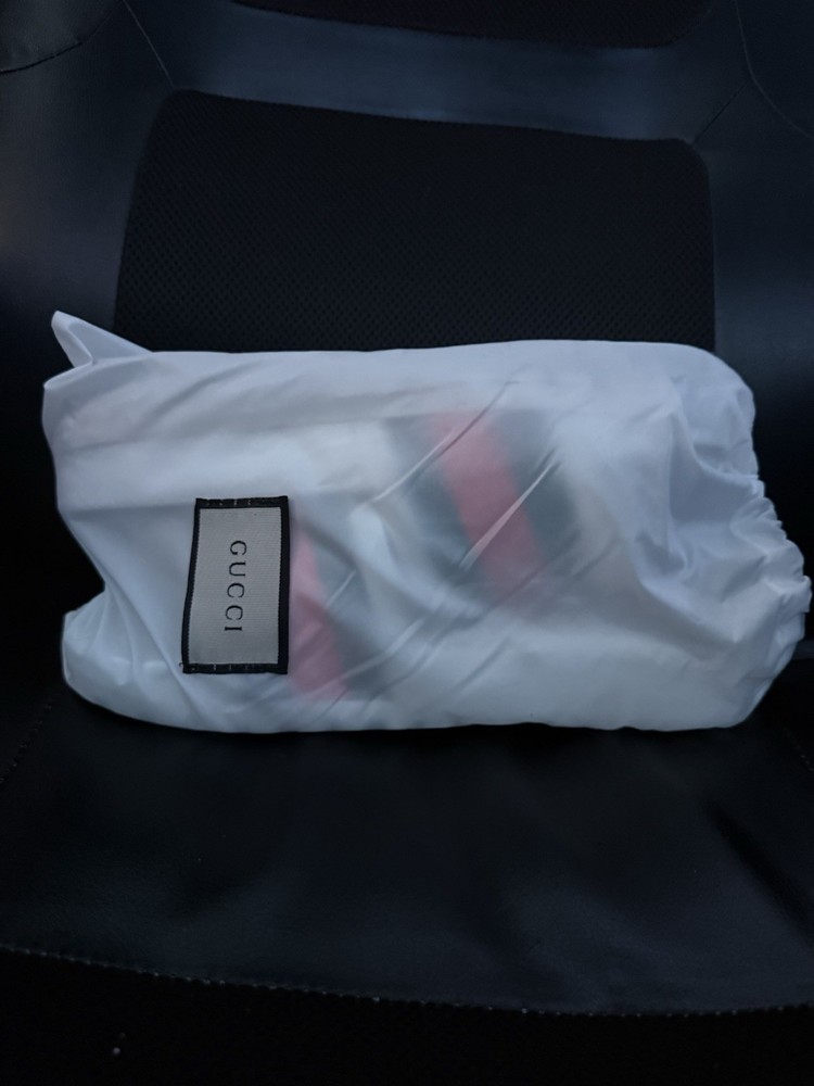 Luxury Gucci Handbags & Accessories for Men & Women